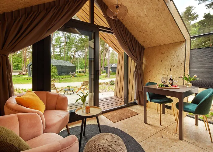 Kampinastaete Diamond Met Hottub Nyaraló